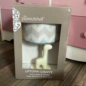 Brand New** Uptown Giraffe Lamp